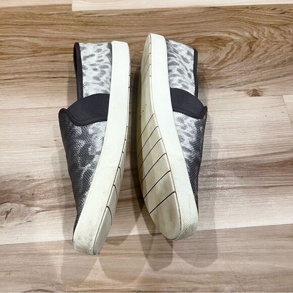 Vince. Blair Snakeskin Embossed Leather Slip-on Sneakers Women’s 7.5 - Picture 5 of 6